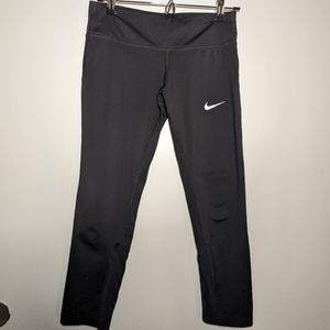 Nike dri-fit 3/4 length leggings with back pocket (s)
